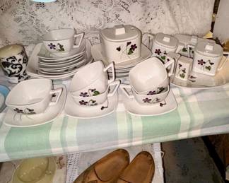 Orchard Ware Violets Dishes California