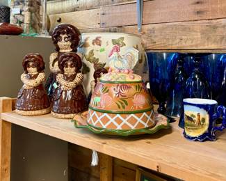 ROoster Covered dish, Heavy Planter