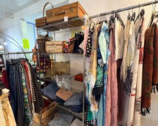 Jeans, Boxes, Leather luggage