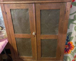 Quilt cabinet 