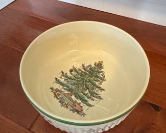 Spode Christmas Tree Imperial Cookware OventoTable Round Casserole Dish second image