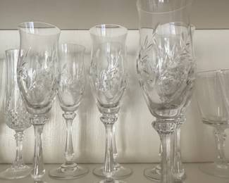 Mikasa Versailles Crystal Champagne Flutes
