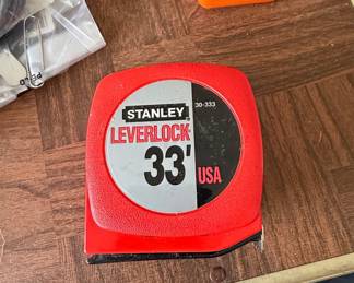 Stanley LeverLock 33' Tape Measure