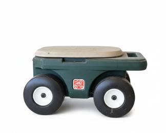Step2 Garden Hopper Utility Seat