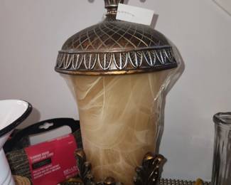 Hurricane lamp