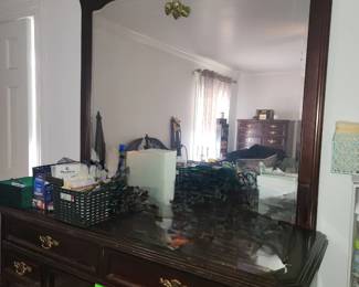 Bassett dresser with mirror