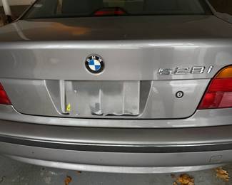BMW 528i