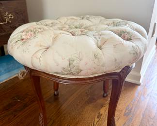 FP Louis XV Vanity Stool