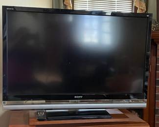 40’ Sony Bravia with remote 
