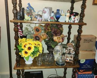 Vintage etagere