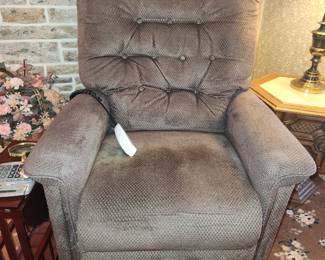 Pride lift chair