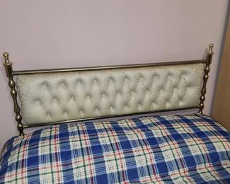Vintage full bed
