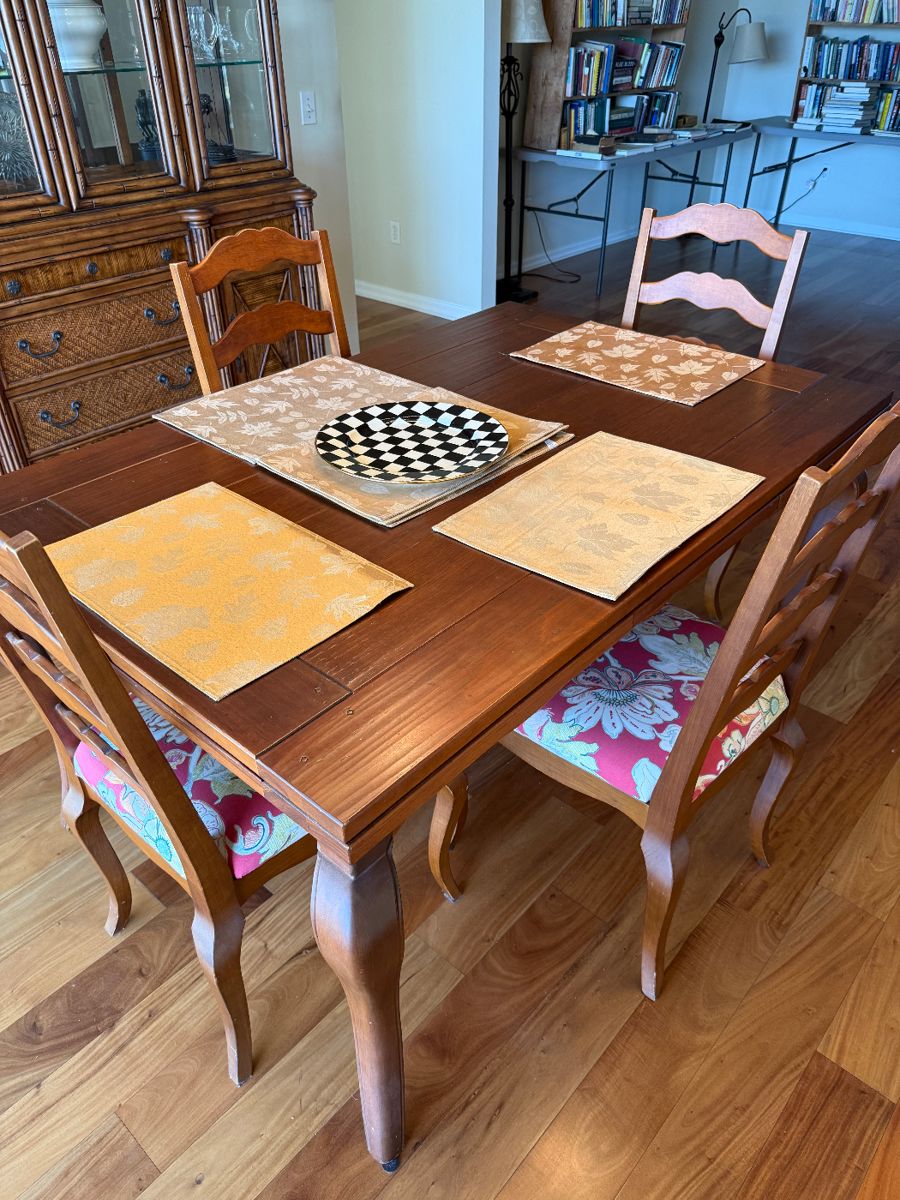 beautiful dining set 