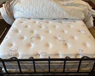 Queen mattress and box spring