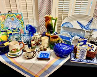 VIETRI BUNNY TILE FROM ITALY, MAJOLICA, ITALIAN TILES.