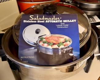SALADMASTER AUTOMATIC SKILLET, LIKE NEW WITH BROCHURE.  COLLECTIBLE.