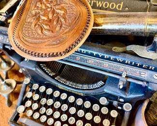 ANTIQUE UNDERWOOD TYPEWRITER, LEATHER TOOLED VINTAGE PURSE.