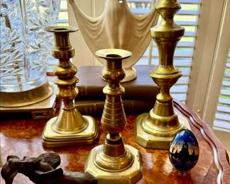 ANTIQUE BRASS CANDLESTICKS, BEEHIVE PUSH CANDLESTICKS.