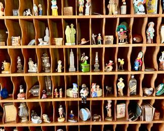 CUBBIES FULL OF FUN VINTAGE AND ANTIQUE TRINKETS.