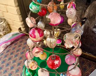 So much vintage Christmas!