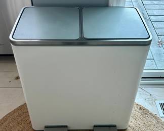 Dual Compartment Step Trashcan