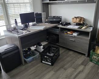 Nice and heavy L shape desk