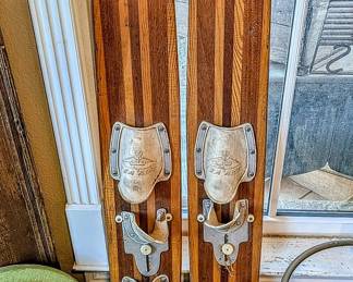 Vintage Ski King mahogany and Ash 46 inch Wood Water skis