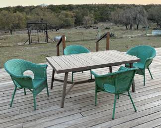 Allen & Roth extendable patio table with flipping leaf, 4 weather proof armchairs