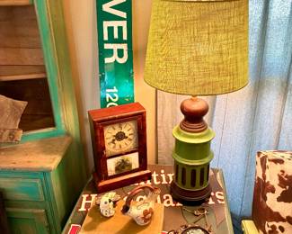 Authentic River Road sign