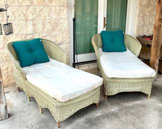 2 wicker loungers