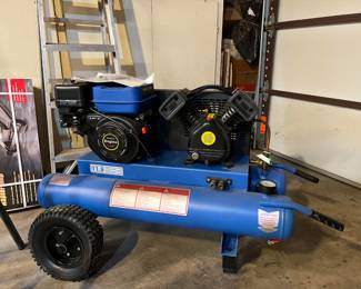 This air compressor looks to be in good shape.