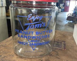 Good condition Tom’s jar