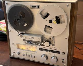 AKAI Model GX-255 Reel to Reel Player (Fully Operational)