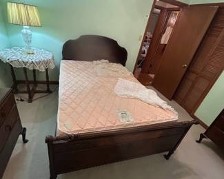 1920's antique bedroom suit.  Bed and mattresses.        