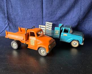 Vintage Tonka trucks