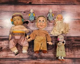 Antique dolls, including a 1939 Bashful from Snow White and the Seven Dwarfs 
