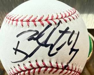 Autographed Brandon McCarthy 2005 Baseball

https://ctbids.com/estate-sale/42170/item/4862055/Autographed-Brandon-McCarthy-2005-Baseball
