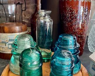 GLASS INSULATORS