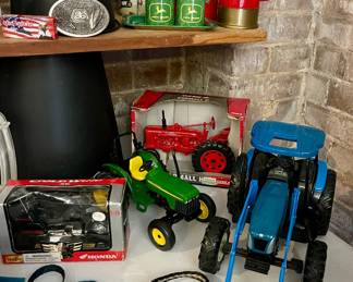 FARMALL & JOHN DEERE TRACTORS & DECOR