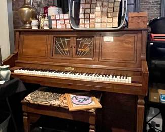 THE STING II PLAYER PIANO WITH ROLLS AND BENCH