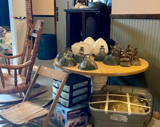 PEDESTAL TABLE, LIGHTING, CHOCOLATE MOLDS