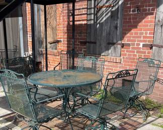 VINTAGE METAL TABLE AND ROCKING CHAIRS