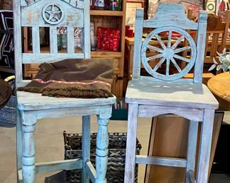 WOOD WESTERN BARSTOOLS