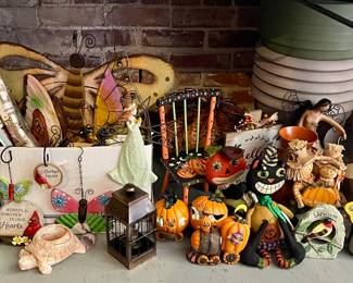 HALLOWEEN & FALL DECOR, PLANTERS