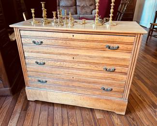 Antique oak 3-drawer chest...