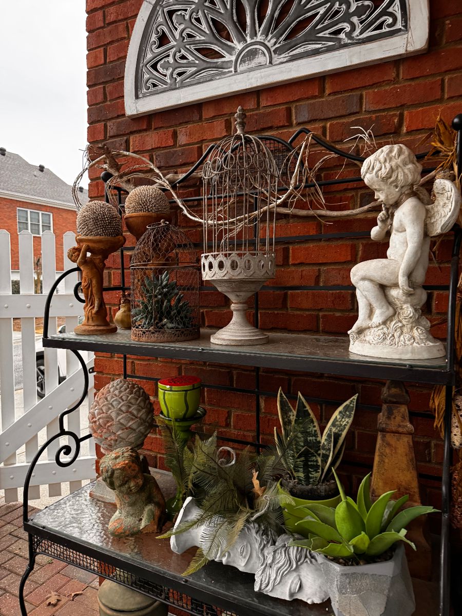 Outdoor garden decor