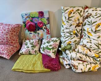 Pillows with matching spreads and throws in many beautiful vibrant colors