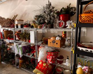 What have really cute Christmas items?