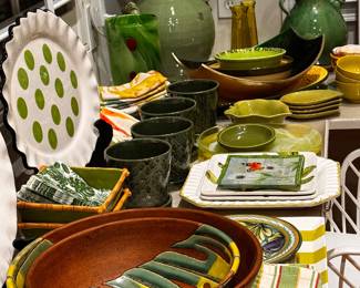 Awesome green kitchen accessories!!! 