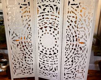 A view of the trifold folding screen completely opened… A beautiful airy piece